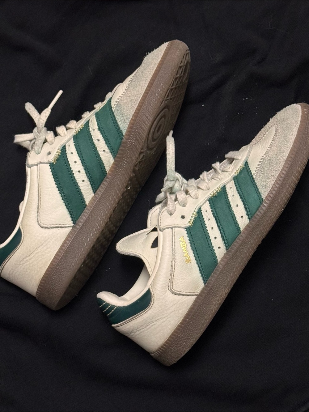 adidas Samba Sneakers in Off-White and Green - Picture 2 of 5